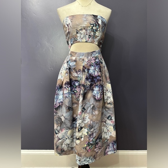 ASOS Dresses & Skirts - ASOS Cut Out Floral Strapless Bridal Shower Garden Party Midi Dress EUC Size 8